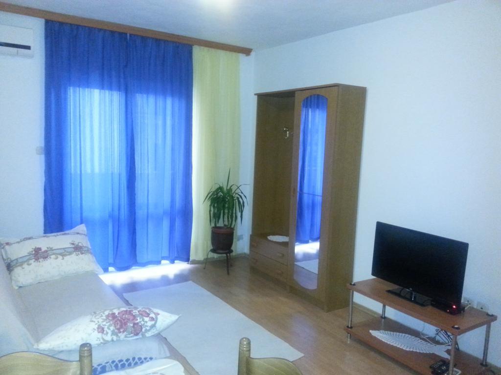 Apartments Dalmacija Podstrana Szoba fotó