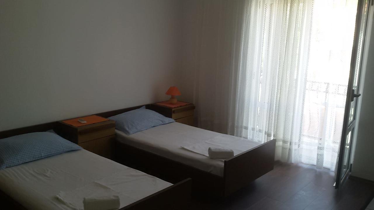 Apartments Dalmacija Podstrana Kültér fotó